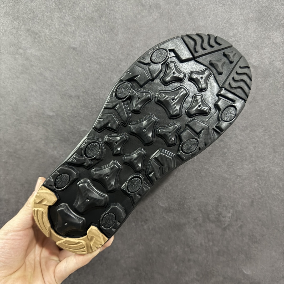 图片[9]-【公司级】ECCO爱步男鞋夏季新款户外凉鞋 沙滩鞋男鞋 越野系列 酷爽夏日出行 褪去厚重和繁琐的束缚 百看不厌的拼接鞋面，个性走势畅游盛夏 鞋面采用抽绳扣，适应各种脚型 防撞鞋头构造 橡胶半包结构 形成防撞保护 避免磕碰 采用MD按摩垫脚，U型结构包裹脚跟缓解疲劳 后跟魔术贴条 粘合强防止掉脚 回弹轻便鞋底 耐磨抗老化，具有较强抓地性和耐磨性，稳固支撑 尺码：38 39 40 41 42 43 44 45（皮鞋码）-选品中心