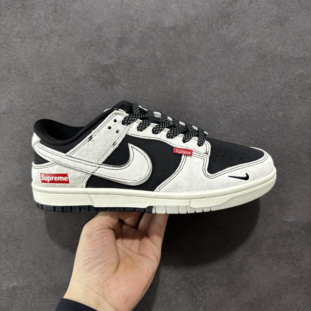 200  【定制版】Nk SB Dunk Low Supreme联名-麂皮米黑红 周年高端定制 低帮休闲板鞋  QF1568-147