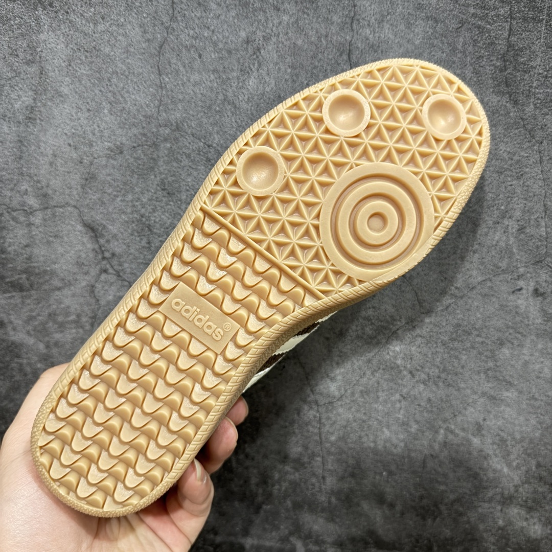  
【正确版】Adidas Samba OG 桑巴舞街头系列德训运动板鞋 
采用固色翻毛皮组合牛剖革鞋面
