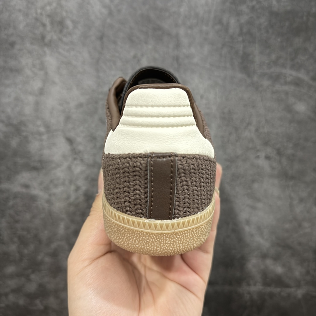  
【正确版】Adidas Samba OG 桑巴舞街头系列德训运动板鞋 
采用固色翻毛皮组合牛剖革鞋面