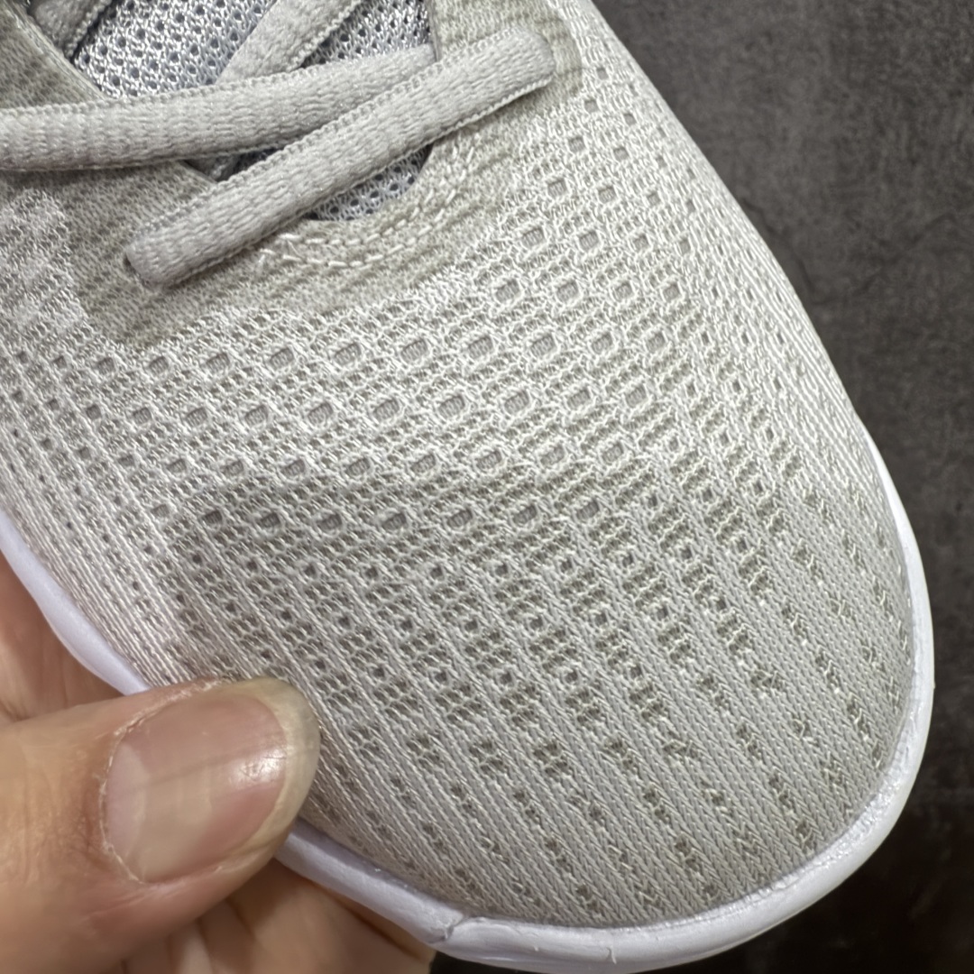 图片[4]-【K版纯原】NK Hyperdunk HD2017 Low EP 实战篮球鞋 白灰 897637-100 实战神鞋 绝迹单品 圈内高端零售大神实体冲Z唯一指定的渠道版本 目前可过各类鉴定或无法鉴定 能操作的私聊 非PT产物 品控细节要求做到极致完美 材料细节质感百分百区别市面任意代号纯原版本 不惧任何对比 市场独一档的产物 实体冲Z标准严格把控 每一处细节分毫不差 原汁原味公司货的味道 尺码：39 40 40.5 41 42 42.5 43 44 44.5 45 46 47.5-选品中心