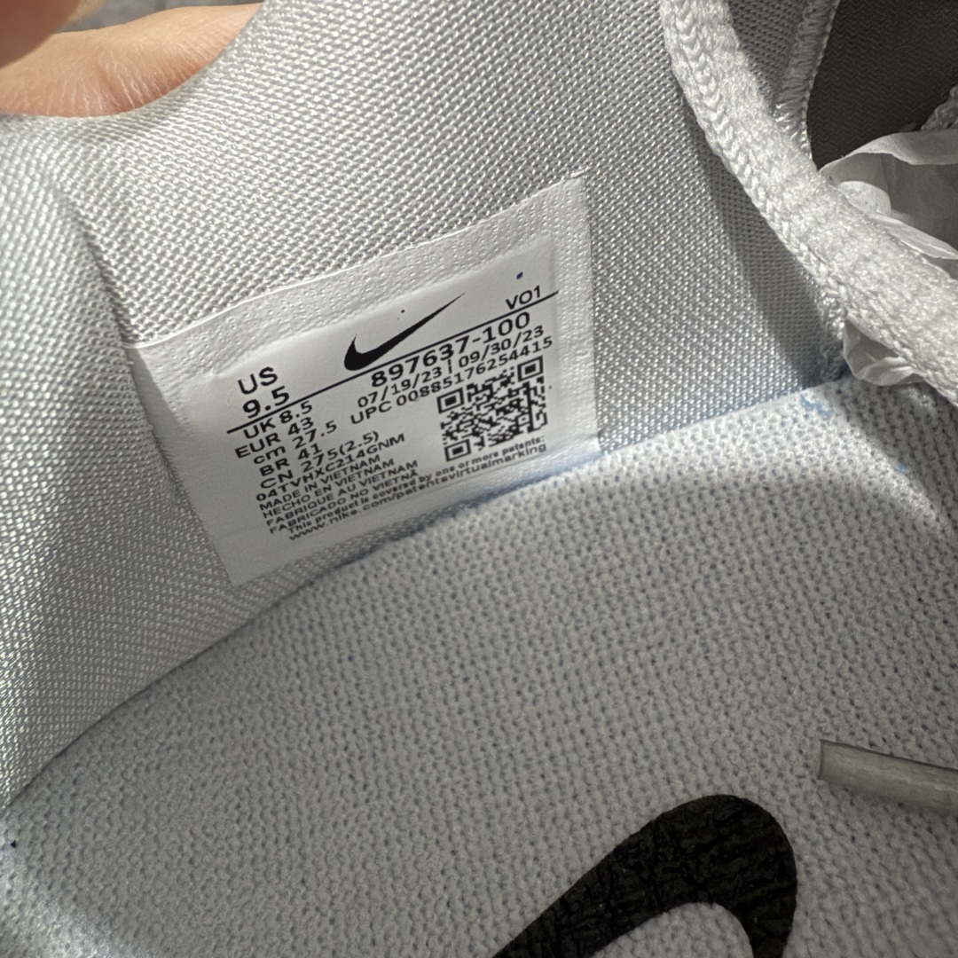 图片[6]-【K版纯原】NK Hyperdunk HD2017 Low EP 实战篮球鞋 白灰 897637-100 实战神鞋 绝迹单品 圈内高端零售大神实体冲Z唯一指定的渠道版本 目前可过各类鉴定或无法鉴定 能操作的私聊 非PT产物 品控细节要求做到极致完美 材料细节质感百分百区别市面任意代号纯原版本 不惧任何对比 市场独一档的产物 实体冲Z标准严格把控 每一处细节分毫不差 原汁原味公司货的味道 尺码：39 40 40.5 41 42 42.5 43 44 44.5 45 46 47.5-选品中心