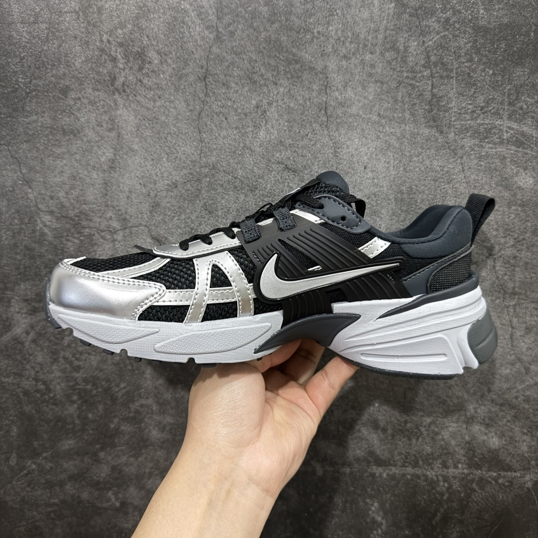 PP纯原Nike V2K Run 减震防滑耐磨低帮跑步鞋 FD0736-005