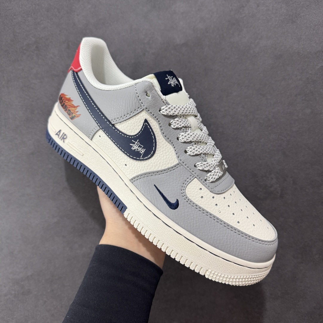 定制版海外限量发售NIke Air Force 1 '07 Low “斯图西联名——双拼火焰”空军一号 低帮 运动鞋 XS1958-555