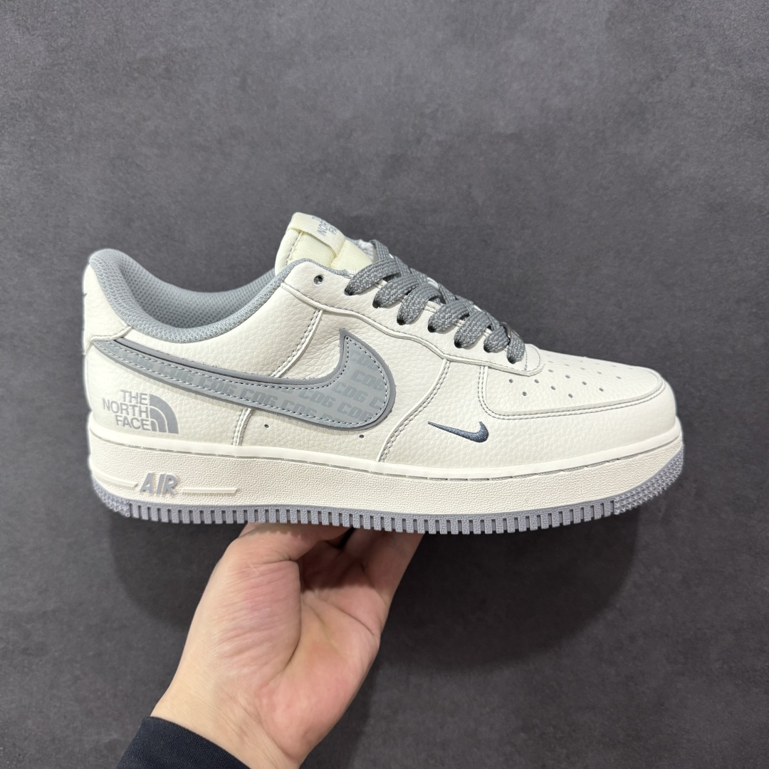 260 定制版海外限量发售！NIke Air Force 1 '07 Low “北面联名——CDG米灰勾”空军一号 低帮 运动鞋 休闲鞋 HH7518-052