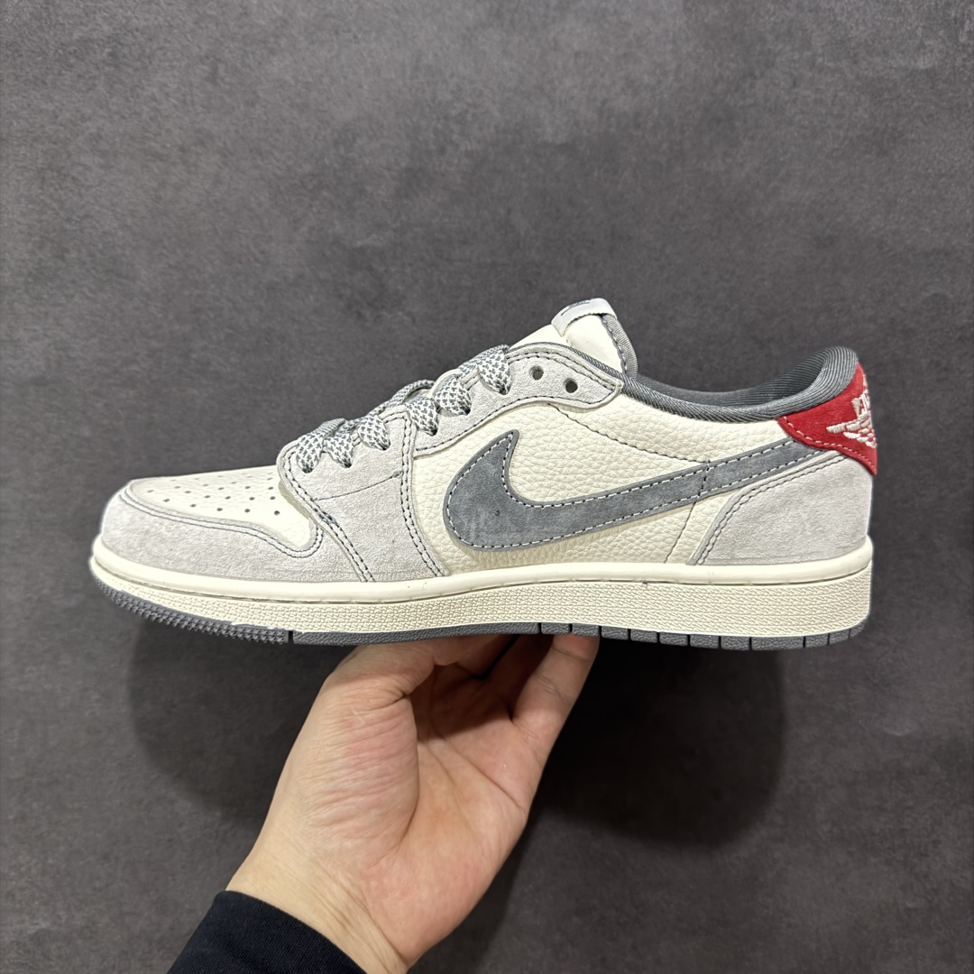 280 定制版Travis Scott x Fragment Design x Air Jordan 1 Low SP AJ1 乔1 斯图西联名 灰红织布 低帮文化休闲板鞋 YX5066-300