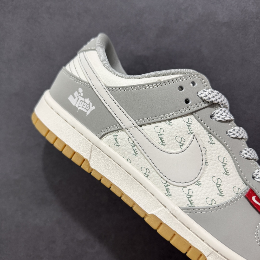 定制版Nike SB Dunk Low 斯图西联名 卡通生胶 JJ2508-557