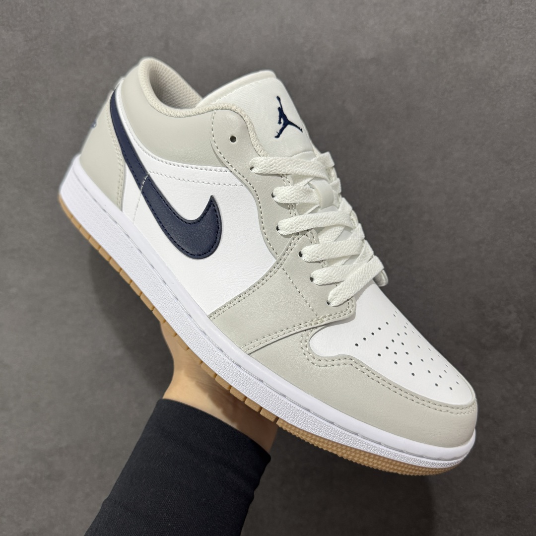 图片[3]-【小dt版本】Air Jordan AJ1 Low 低帮 白灰蓝 553558-146 全新流水线出品 DT版本唯一平替选择 市场第二梯队最强版 全部原鞋开发 原楦原纸板开发 全鞋电脑针车 原厂内置全掌气垫 原盒内在原标 唯一Zp原版鞋带绑法 免检产品 全新2022版型 全头层皮料 完美零毛边处理 原厂配置全掌气垫 价格定位良心 尺码：36 36.5 37.5 38 38.5 39 40 40.5 41 42 42.5 43 44 44.5 45 46-选品中心