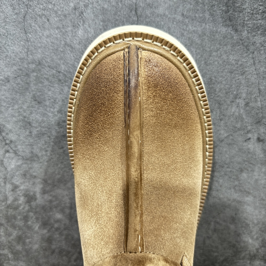 
【纯原版】UGG 2025 春季新款 Hybird 塔斯曼系列男鞋#
鞋面采用牛剖层 内里透气网面 
