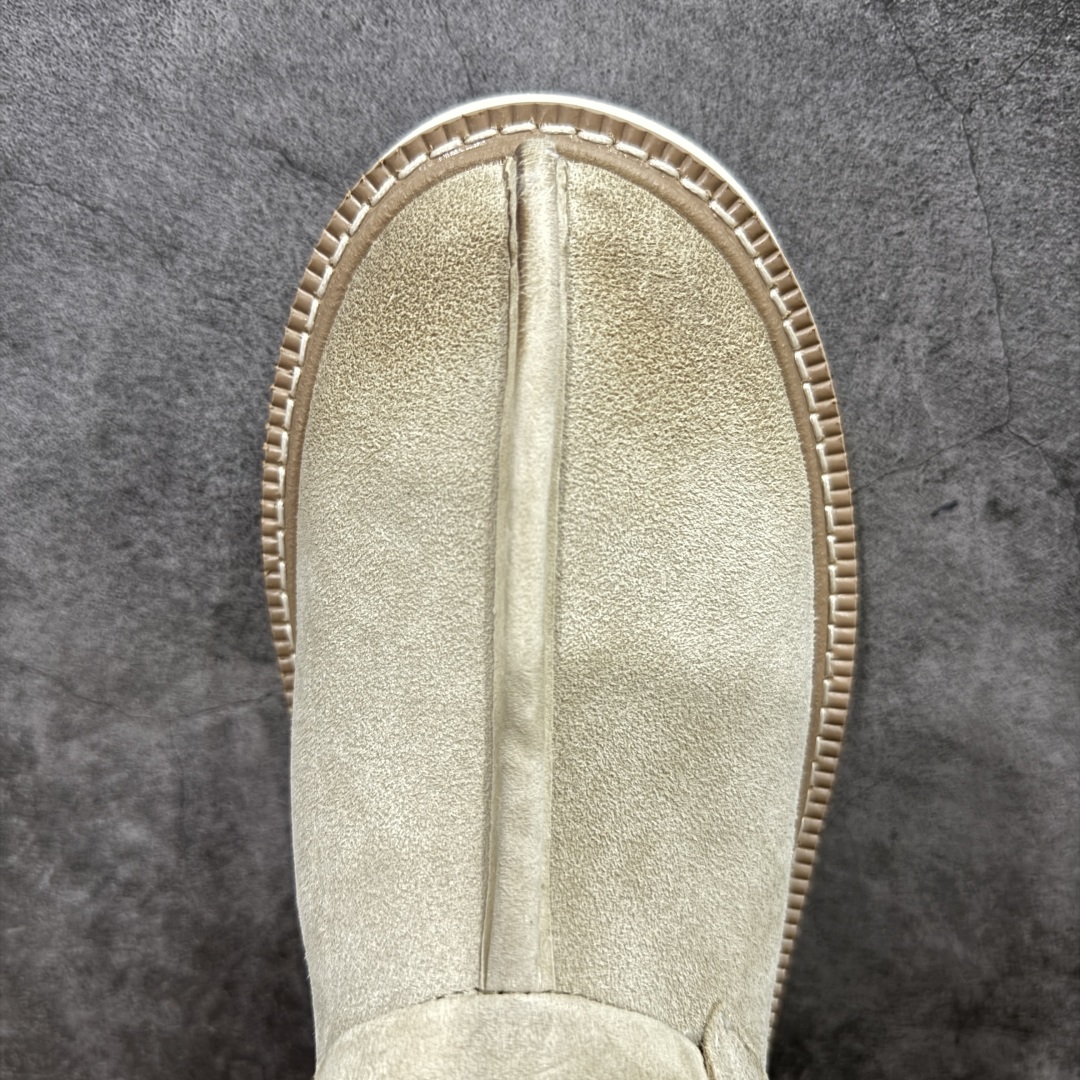 
【纯原版】UGG 2025 春季新款 Hybird 塔斯曼系列男鞋#
鞋面采用牛剖层 内里透气网面 
