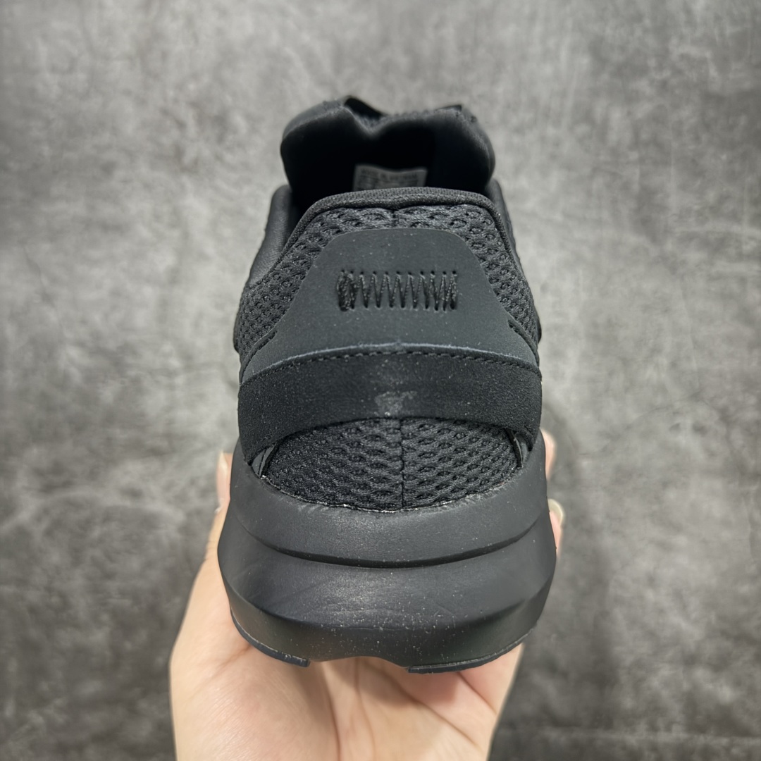 
【RS纯原】Adidas LIGHTBLAZE 舒适防滑 新款阿迪达斯低帮跑步鞋 极致轻盈的Light