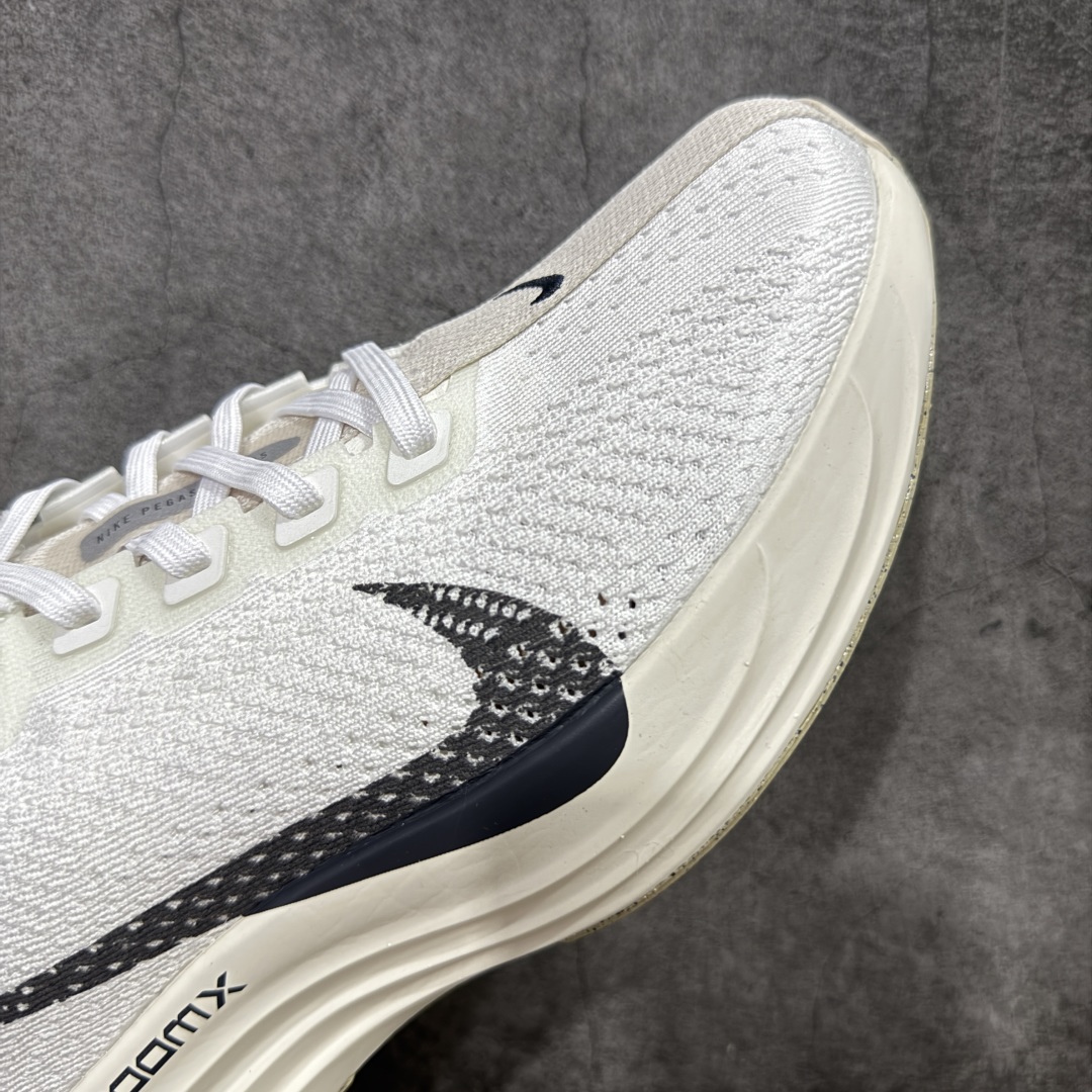  
【XE纯原】Nike Pegasus Plus 超级飞马系列马拉松跑步鞋 FQ7262-100

平