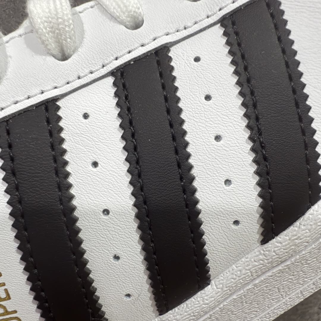 图片[4]-【奥莱正品单】过验级 Adidas Original Superstar 纯白贝壳头 EG4960 市面未流通版 支持对比正品 懂的都懂 市场没有任何版本可以与此对比 无论版型 细节材料 针车烫金都是没有之一的顶级 好价供应 尺码：35.5-45-选品中心