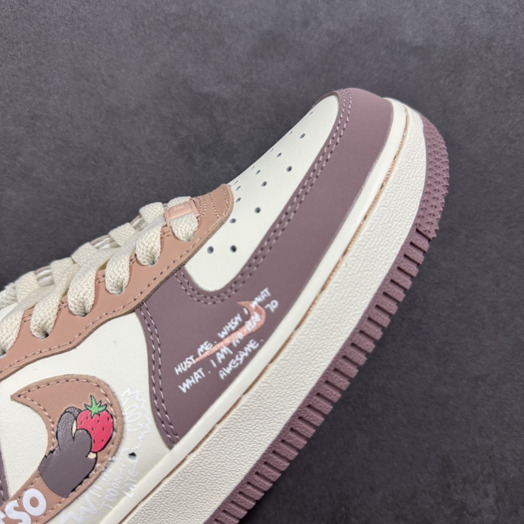 定制版520系列限定 “草莓熊”Nike Air Force 1 “Strawberry Bear”空军一号定制低帮板鞋 DB3301-551