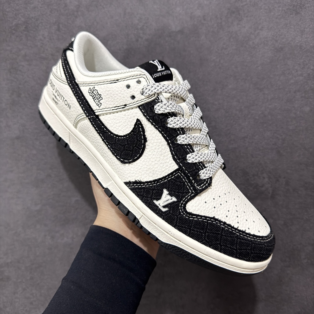 定制版Nike SB Dunk Low LV系列 牛仔布黑勾 周年高端定制 低帮休闲板鞋 FC1688-223