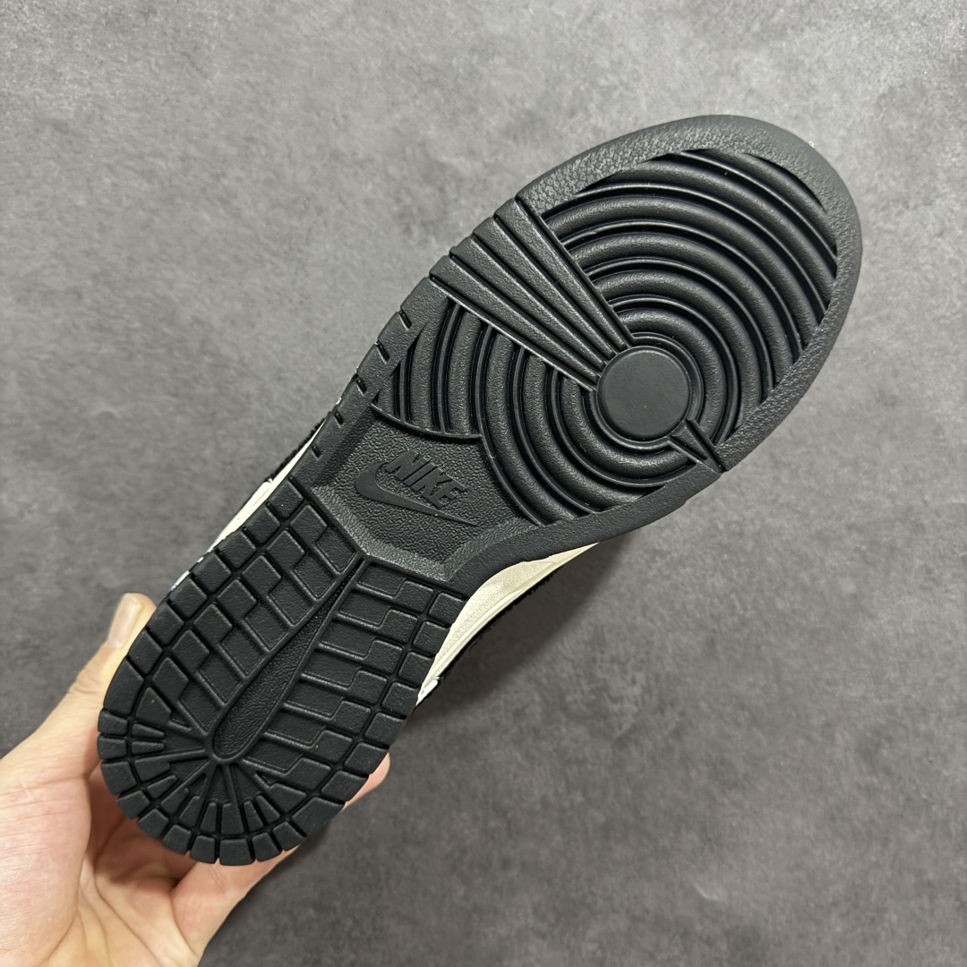 定制版Nike SB Dunk Low LV系列 牛仔布黑勾 周年高端定制 低帮休闲板鞋 FC1688-223