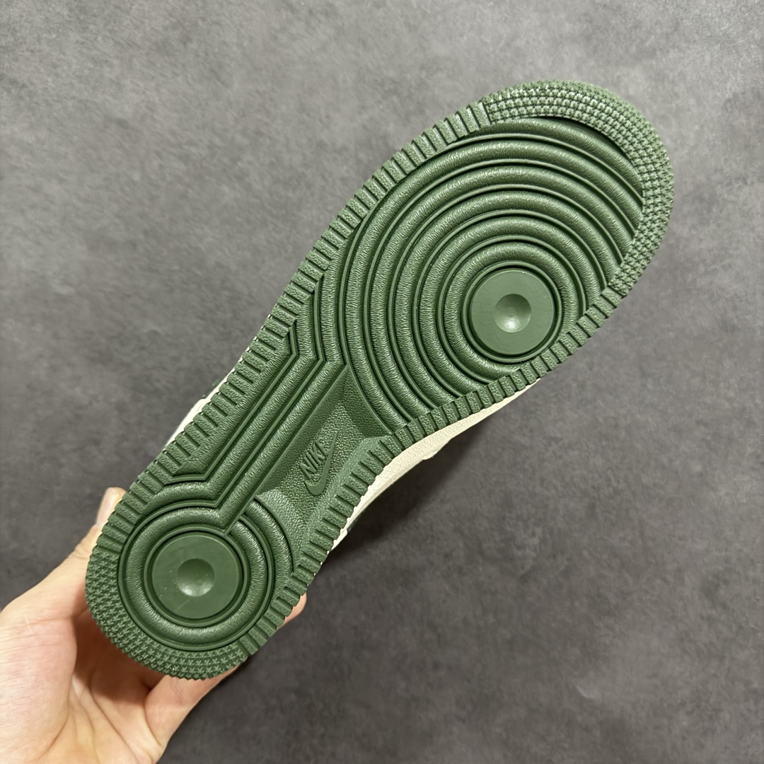 260 定制版海外限量发售！NIke Air Force 1 '07 Low “Supreme联名——绿迷彩勾”空军一号 低帮 运动鞋 休闲鞋 KK1988-069