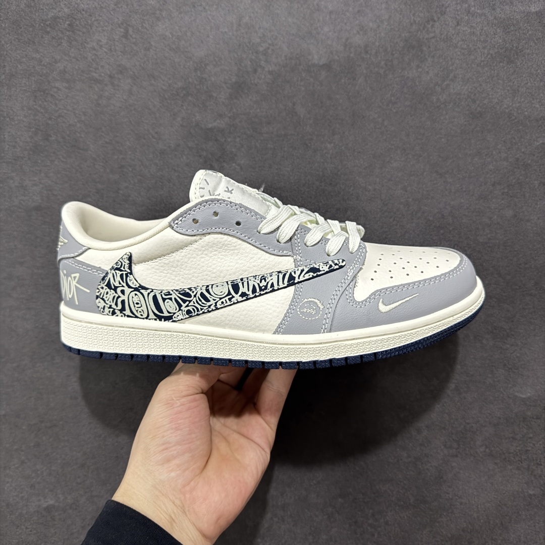 280 定制版Travis Scott x Fragment Design x Air Jordan 1 Low SP AJ1 迪奥联名 浮雕花纹 低帮文化休闲板鞋 XS2024-023