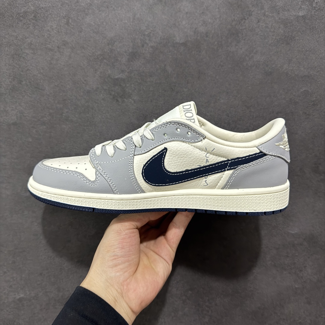 280 定制版Travis Scott x Fragment Design x Air Jordan 1 Low SP AJ1 迪奥联名 浮雕花纹 低帮文化休闲板鞋 XS2024-023