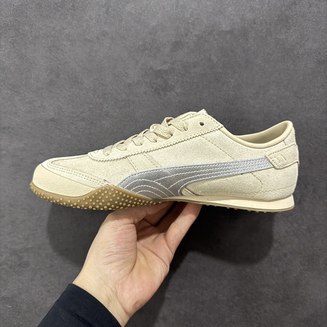 160 Puma Palermo 防滑耐磨低帮德训板鞋 孔眼底座和脚趾凸起由绒面革材料制成 402980-02