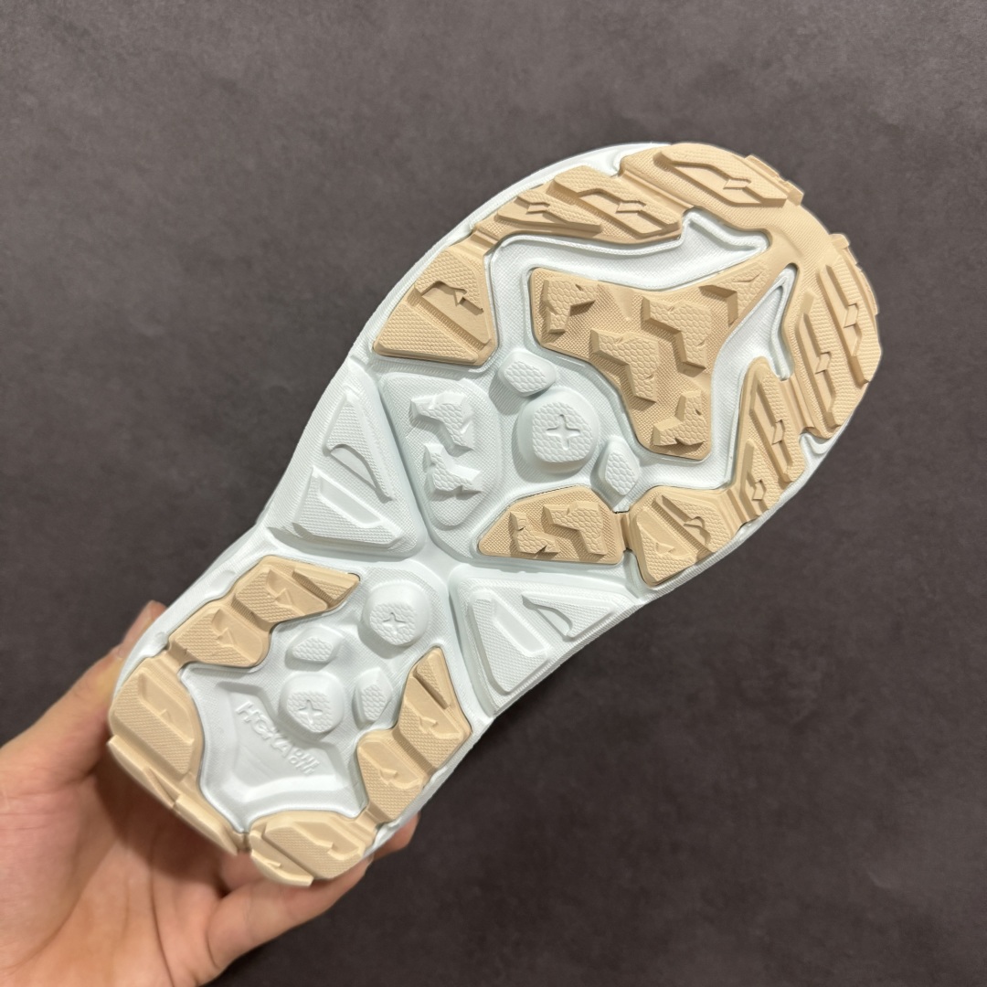 图片[9]-【绿x版】Hoka W Hopara 2 霍帕拉系列水路两用溯溪涉水休闲户外露营凉鞋 作为先锋品牌的 HOKA ONE ONE总是以独特的方式 HOPARA是一款溯溪鞋 又名排水鞋 可长期用于涉水和溯溪 保护脚底和脚趾的安全和舒适 鞋面材料速干 透气 耐磨 鞋底防滑 耐磨 抓地能力强 出于安全考虑 设计要求较高-涉水溯溪过程中 水 泥沙 可以直接从鞋内大孔排出 细纹鞋底使在岩石上抓地能力强 避免打滑 而上路后 鞋面具有快干透气等优点 尺码：36 36.5 37.5 38 39 40 40.5 41 42 42.5 43 44 45-选品中心