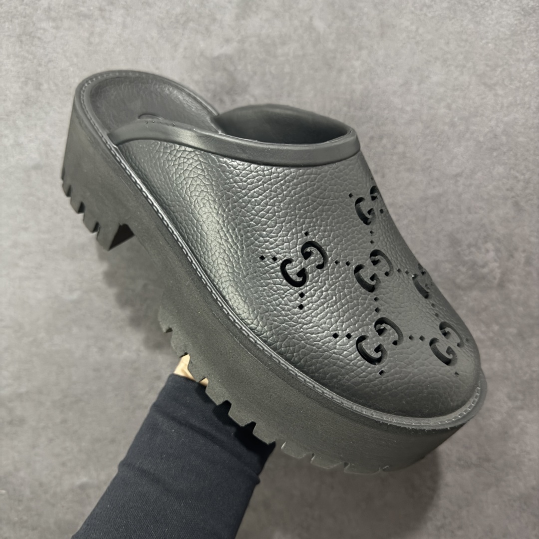 200 广东纯原版Gucci 春夏款 洞洞拖鞋 百搭情侣款 丑萌丑萌镂空洞洞鞋