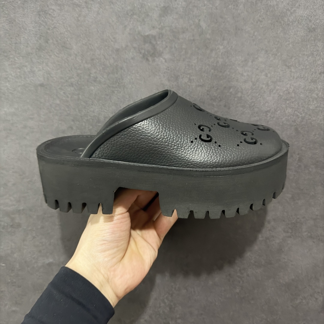 200 广东纯原版Gucci 春夏款 洞洞拖鞋 百搭情侣款 丑萌丑萌镂空洞洞鞋