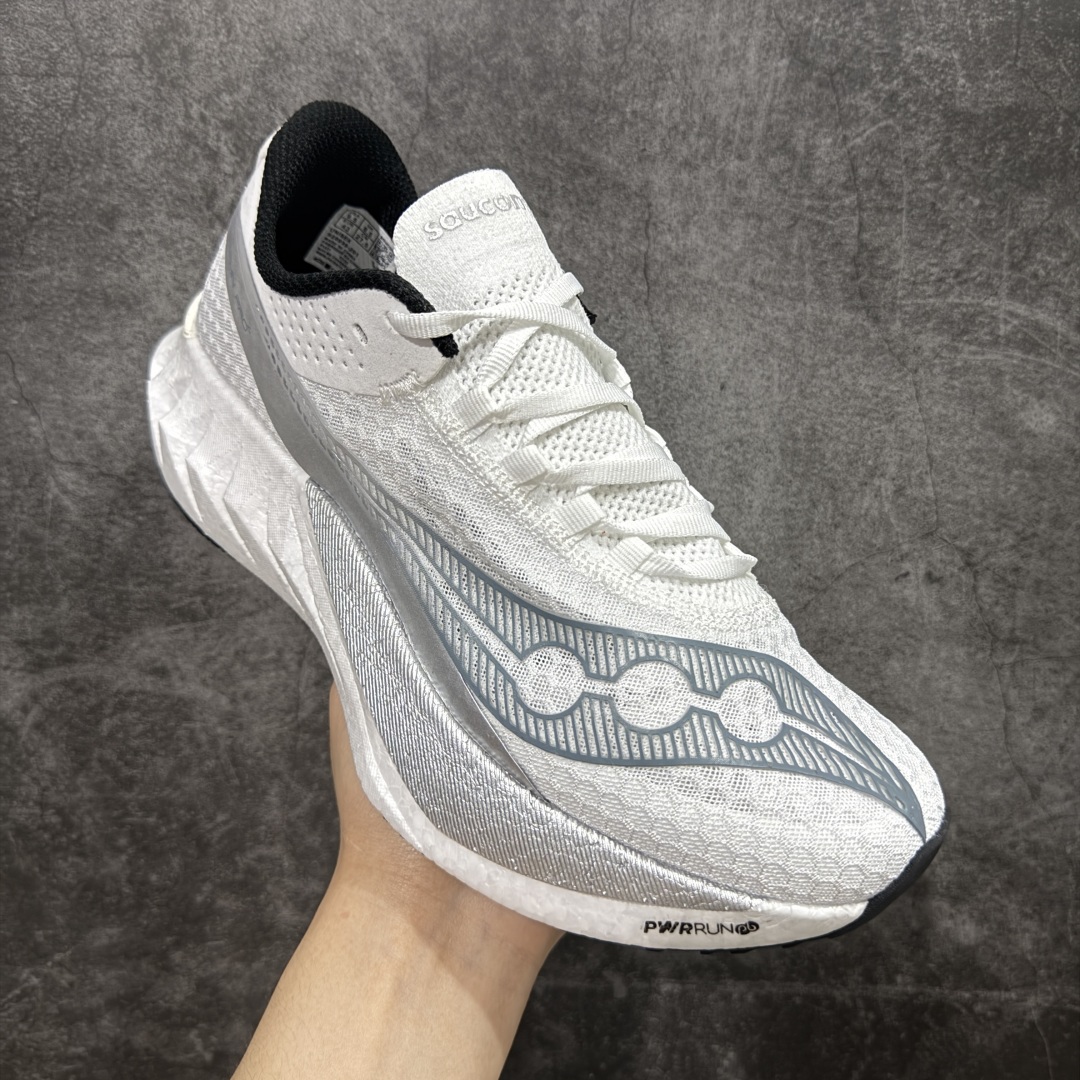  
SAUCONY索康尼 ENDORPHIN PRO4系列 男女低帮缓震跑步鞋 
索康尼推出的跑鞋是一款