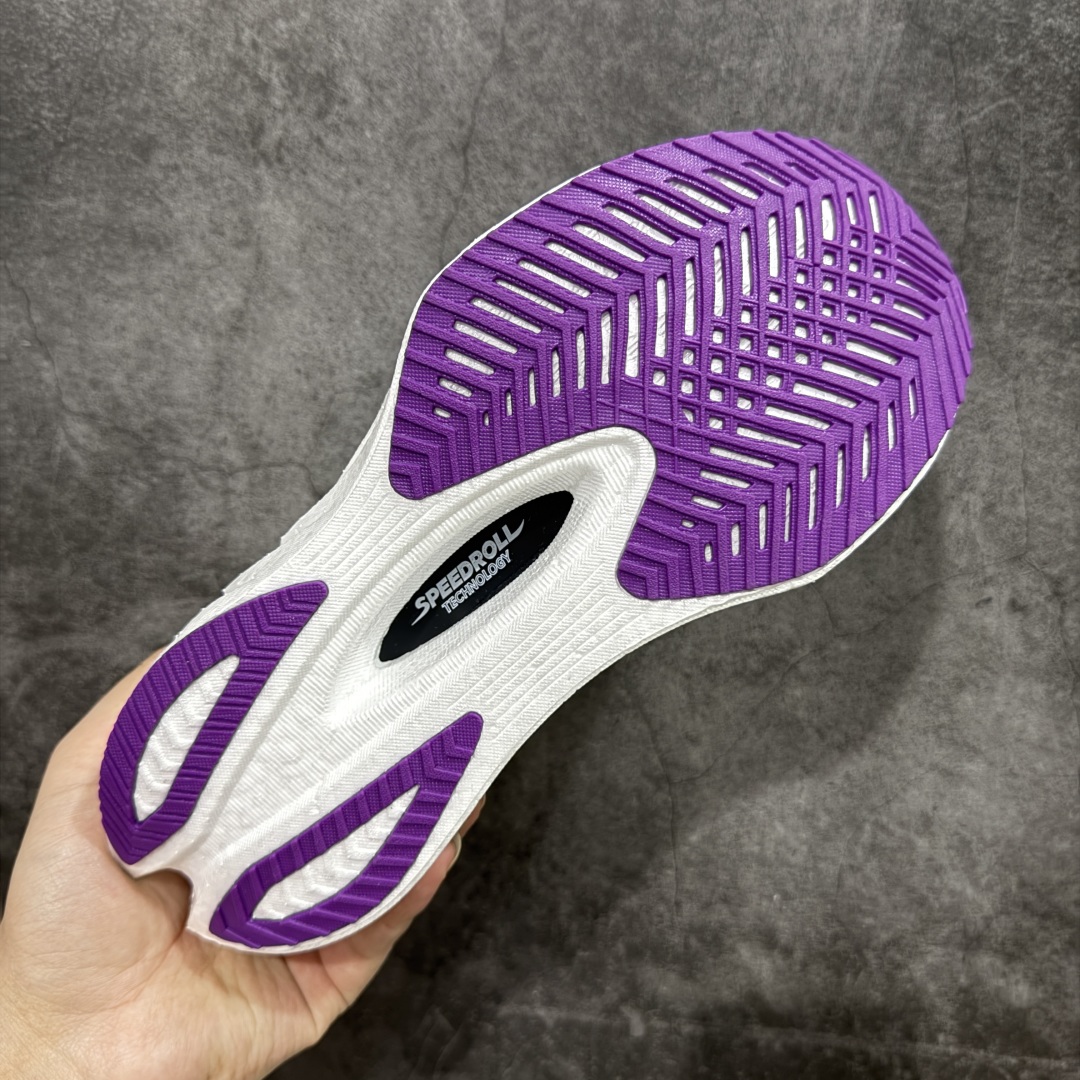  
SAUCONY索康尼 ENDORPHIN PRO4系列 男女低帮缓震跑步鞋 
索康尼推出的跑鞋是一款