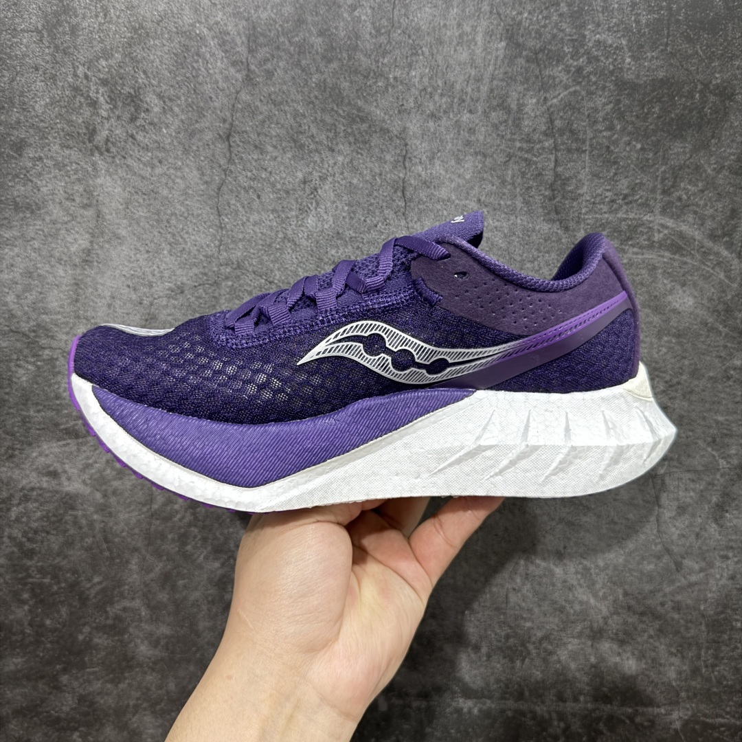  
SAUCONY索康尼 ENDORPHIN PRO4系列 男女低帮缓震跑步鞋 
索康尼推出的跑鞋是一款