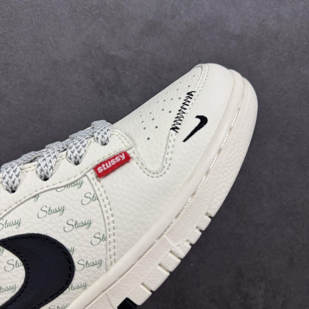 
【定制版】Nike SB Dunk Low 斯图西联名 立体黑勾 周年高端定制 低帮休闲板鞋 XS6