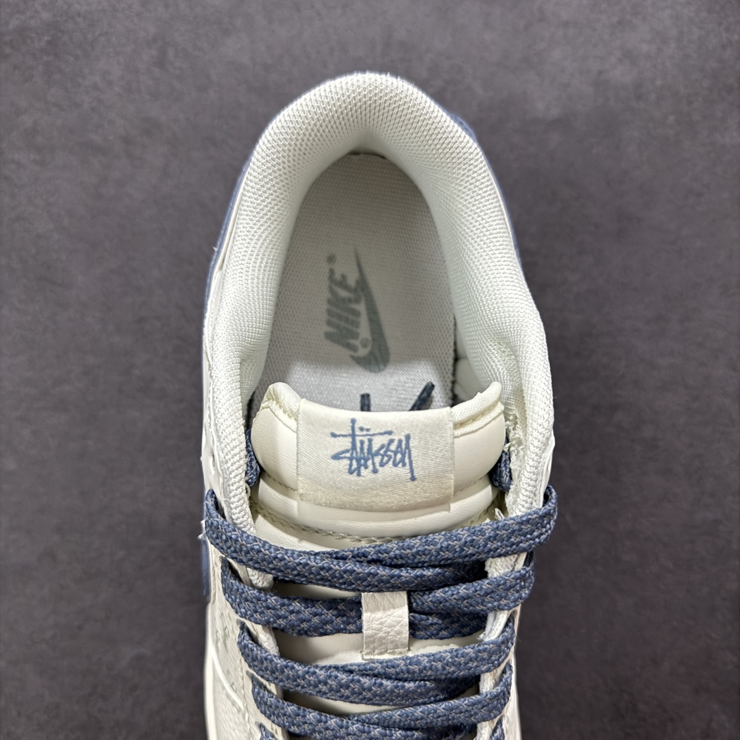  
【定制版】Nike SB Dunk Low 斯图西联名 浅蓝棕 周年高端定制 低帮休闲板鞋 ZH25