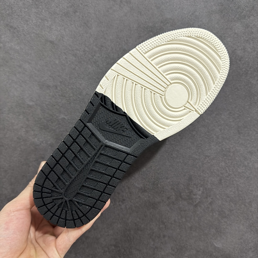【定制版】Travis Scott x Fragment Design x Air Jordan 1