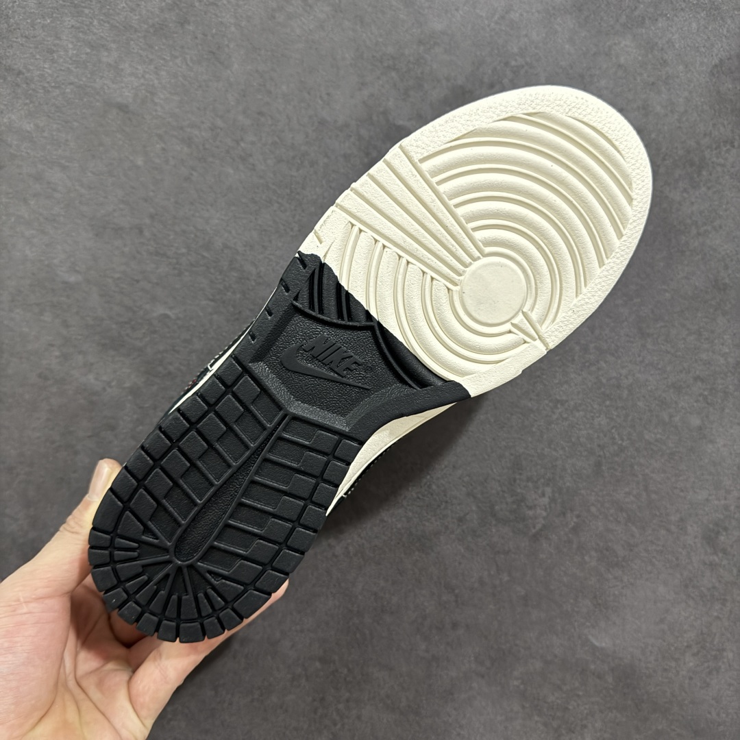  
【定制版】Nike SB Dunk Low 蛇年系列 黑鳞黑勾 周年高端定制 低帮休闲板鞋 YX50