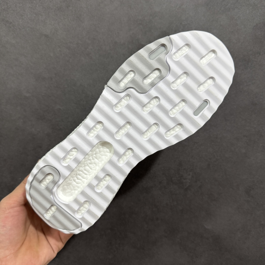  
Adidas X_PLRBOOST 全新爆米花针织鞋面休闲运动慢跑鞋

此款依旧采用了针织鞋面的设计