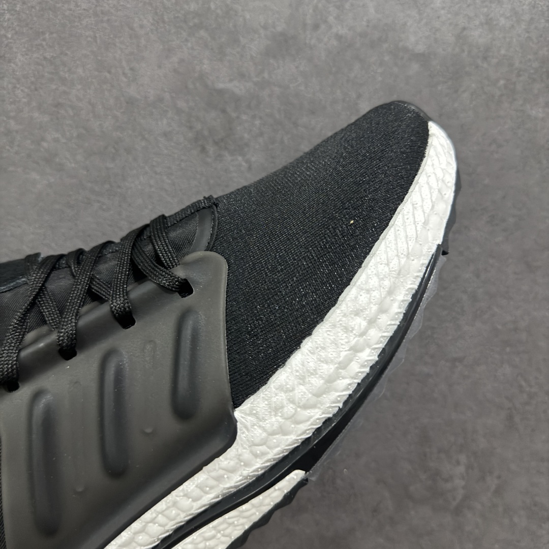  
Adidas X_PLRBOOST 全新爆米花针织鞋面休闲运动慢跑鞋

此款依旧采用了针织鞋面的设计
