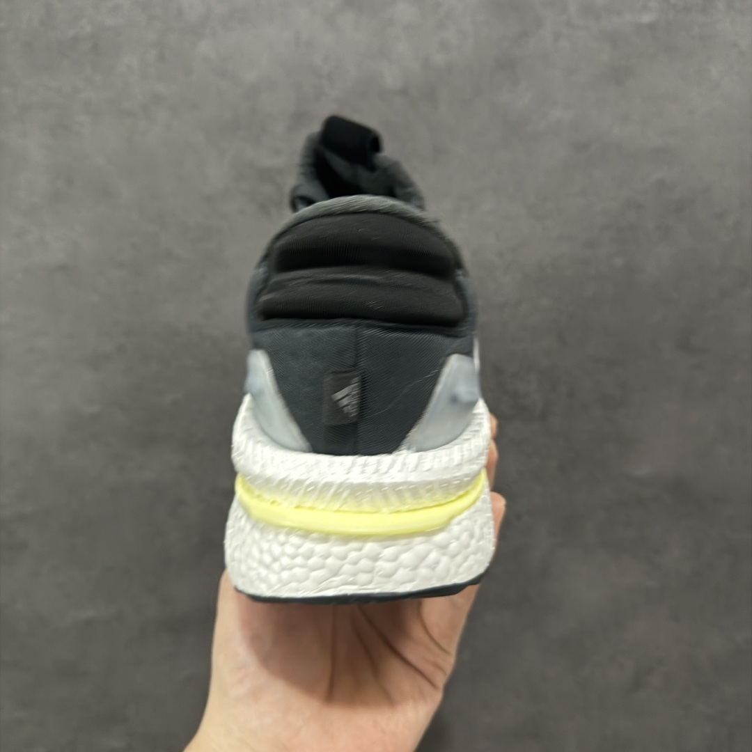  
Adidas X_PLRBOOST 全新爆米花针织鞋面休闲运动慢跑鞋

此款依旧采用了针织鞋面的设计