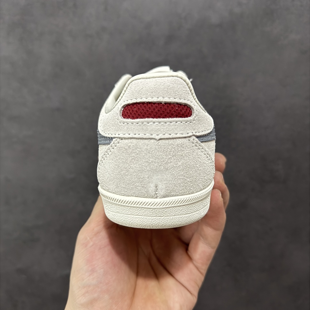 图片[4]-【GQ特价】Asics Onitsuka Tiger Tokuten 亚瑟士鬼冢虎中性复古运动板鞋 轻盈舒适 时尚与复古与一体 轻盈的款式 适合夏天~简单的设定配合修长的线条 全鞋身均以麖皮打造 散发着日本新一代的潮流品味 无论配衬任何造型都能胜任 Tokuten 精神来自80年代的室内用鞋 T-TOE前足补强设计 环状中底底部结构 橡胶大底元素 防滑耐磨的同时保持着鞋子的轻盈 并提供良好牵引力 脚感柔软舒适 长时间行走也不会觉得脚部不适 经典复刻款 休闲百搭 中性款男女都可穿 尺码：36-45-选品中心