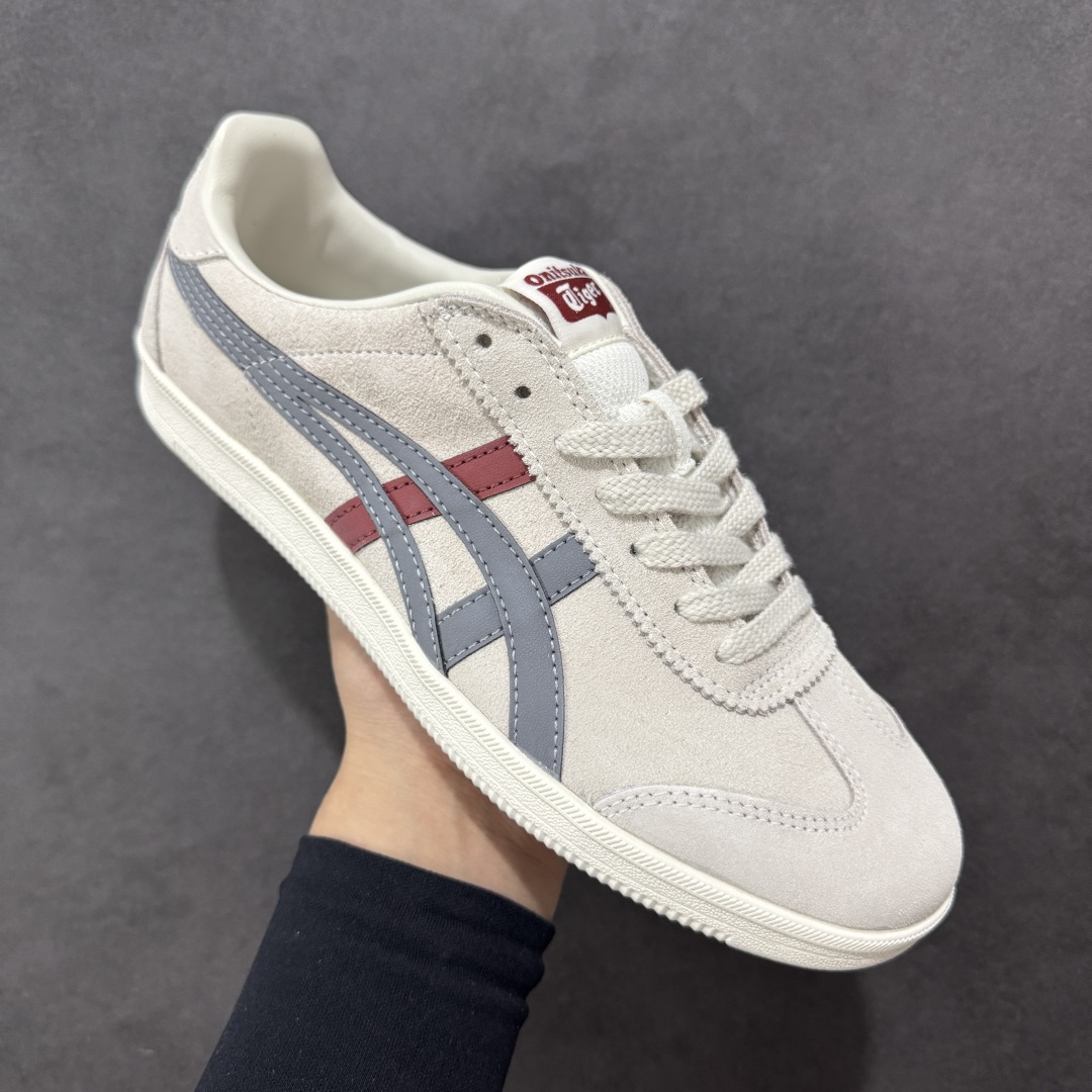 图片[3]-【GQ特价】Asics Onitsuka Tiger Tokuten 亚瑟士鬼冢虎中性复古运动板鞋 轻盈舒适 时尚与复古与一体 轻盈的款式 适合夏天~简单的设定配合修长的线条 全鞋身均以麖皮打造 散发着日本新一代的潮流品味 无论配衬任何造型都能胜任 Tokuten 精神来自80年代的室内用鞋 T-TOE前足补强设计 环状中底底部结构 橡胶大底元素 防滑耐磨的同时保持着鞋子的轻盈 并提供良好牵引力 脚感柔软舒适 长时间行走也不会觉得脚部不适 经典复刻款 休闲百搭 中性款男女都可穿 尺码：36-45-选品中心
