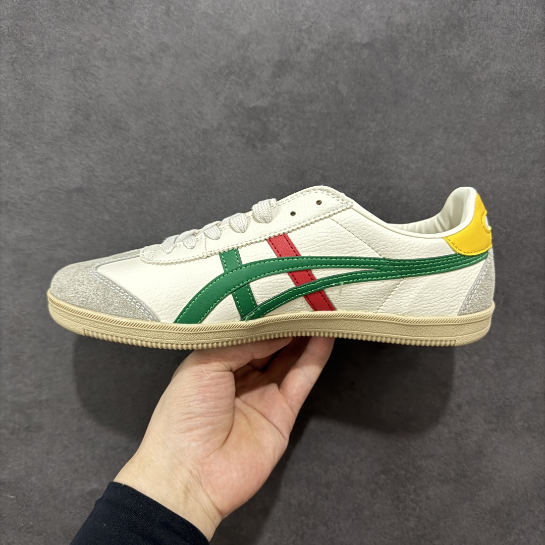 图片[2]-【GQ特价】Asics Onitsuka Tiger Tokuten 亚瑟士鬼冢虎中性复古运动板鞋 轻盈舒适 时尚与复古与一体 轻盈的款式 适合夏天~简单的设定配合修长的线条 全鞋身均以麖皮打造 散发着日本新一代的潮流品味 无论配衬任何造型都能胜任 Tokuten 精神来自80年代的室内用鞋 T-TOE前足补强设计 环状中底底部结构 橡胶大底元素 防滑耐磨的同时保持着鞋子的轻盈 并提供良好牵引力 脚感柔软舒适 长时间行走也不会觉得脚部不适 经典复刻款 休闲百搭 中性款男女都可穿 尺码：36-45-选品中心