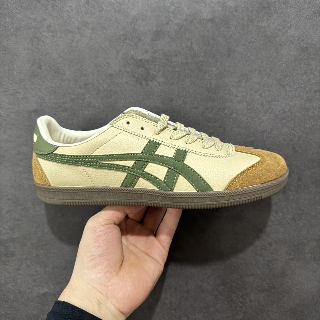 【GQ特价】Asics Onitsuka Tiger Tokuten 亚瑟士鬼冢虎中性复古运动板鞋 轻盈舒适 时尚与复古与一体 轻盈的款式 适合夏天~简单的设定配合修长的线条 全鞋身均以麖皮打造 散发着日本新一代的潮流品味 无论配衬任何造型都能胜任 Tokuten 精神来自80年代的室内用鞋 T-TOE前足补强设计 环状中底底部结构 橡胶大底元素 防滑耐磨的同时保持着鞋子的轻盈 并提供良好牵引力 脚感柔软舒适 长时间行走也不会觉得脚部不适 经典复刻款 休闲百搭 中性款男女都可穿 尺码：36-45-选品中心