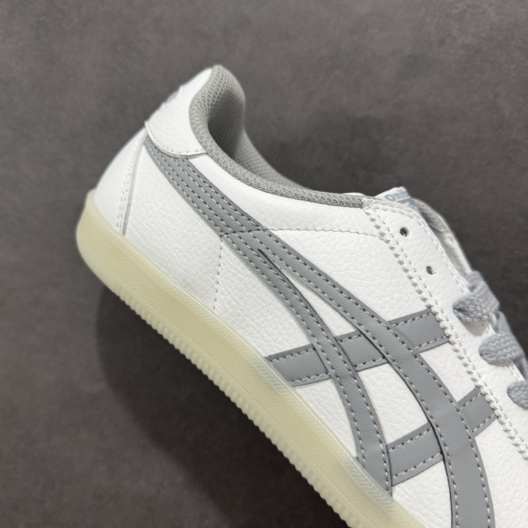 图片[6]-【GQ特价】Asics Onitsuka Tiger Tokuten 亚瑟士鬼冢虎中性复古运动板鞋 轻盈舒适 时尚与复古与一体 轻盈的款式 适合夏天~简单的设定配合修长的线条 全鞋身均以麖皮打造 散发着日本新一代的潮流品味 无论配衬任何造型都能胜任 Tokuten 精神来自80年代的室内用鞋 T-TOE前足补强设计 环状中底底部结构 橡胶大底元素 防滑耐磨的同时保持着鞋子的轻盈 并提供良好牵引力 脚感柔软舒适 长时间行走也不会觉得脚部不适 经典复刻款 休闲百搭 中性款男女都可穿 尺码：36-45-选品中心