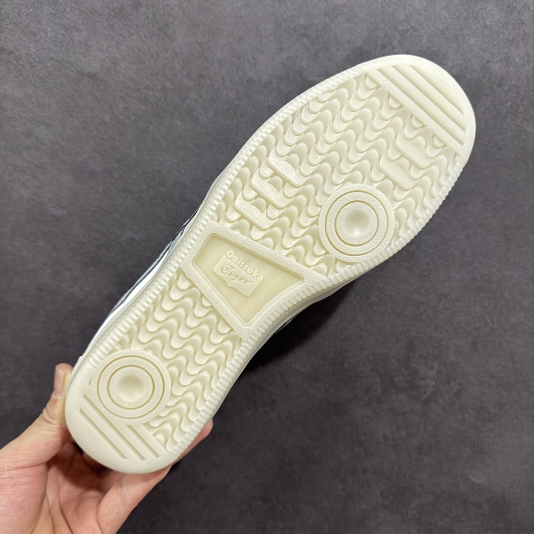 图片[9]-【GQ特价】Asics Onitsuka Tiger Tokuten 亚瑟士鬼冢虎中性复古运动板鞋 轻盈舒适 时尚与复古与一体 轻盈的款式 适合夏天~简单的设定配合修长的线条 全鞋身均以麖皮打造 散发着日本新一代的潮流品味 无论配衬任何造型都能胜任 Tokuten 精神来自80年代的室内用鞋 T-TOE前足补强设计 环状中底底部结构 橡胶大底元素 防滑耐磨的同时保持着鞋子的轻盈 并提供良好牵引力 脚感柔软舒适 长时间行走也不会觉得脚部不适 经典复刻款 休闲百搭 中性款男女都可穿 尺码：36-45-选品中心