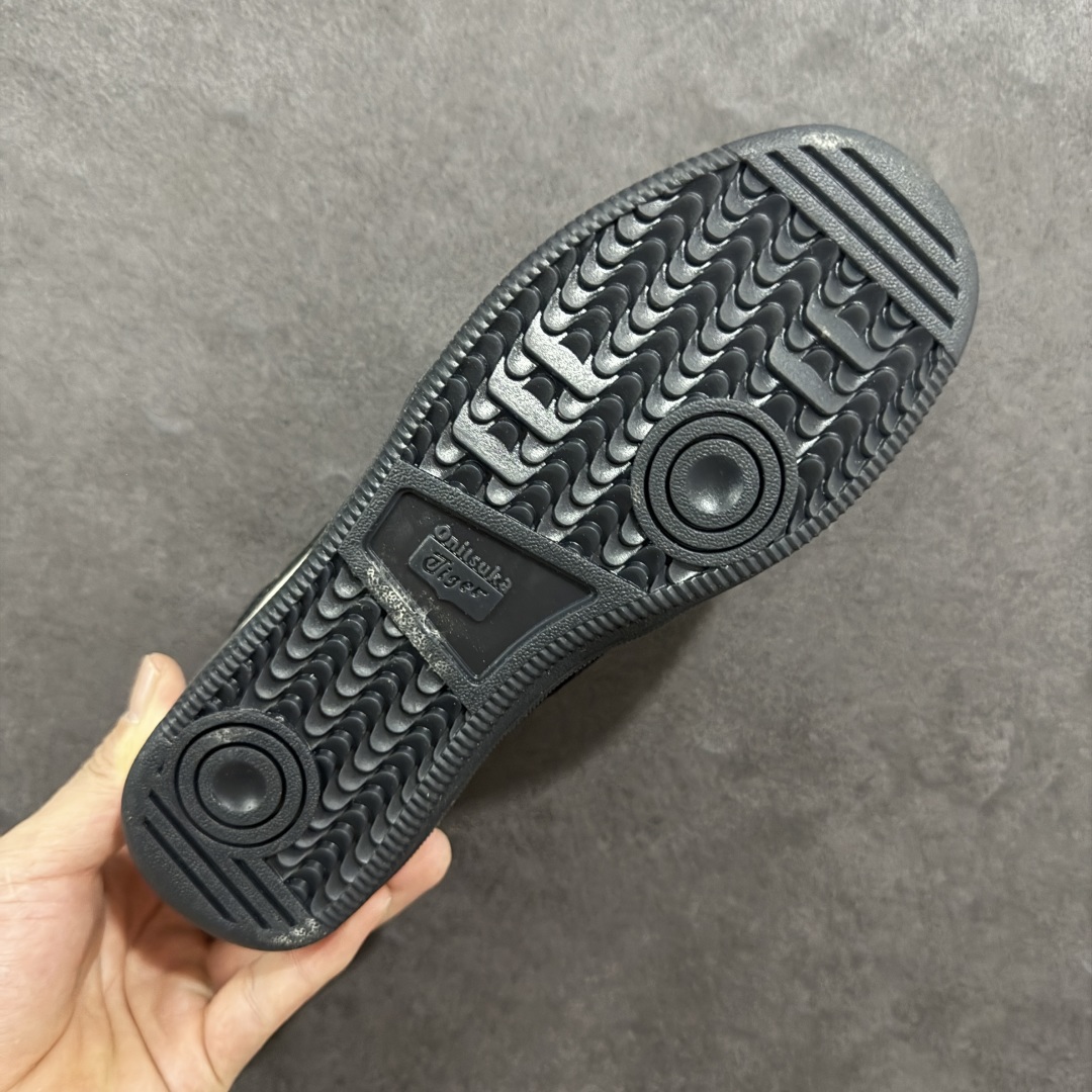 图片[9]-【GQ特价】Asics Onitsuka Tiger Tokuten 亚瑟士鬼冢虎中性复古运动板鞋 轻盈舒适 时尚与复古与一体 轻盈的款式 适合夏天~简单的设定配合修长的线条 全鞋身均以麖皮打造 散发着日本新一代的潮流品味 无论配衬任何造型都能胜任 Tokuten 精神来自80年代的室内用鞋 T-TOE前足补强设计 环状中底底部结构 橡胶大底元素 防滑耐磨的同时保持着鞋子的轻盈 并提供良好牵引力 脚感柔软舒适 长时间行走也不会觉得脚部不适 经典复刻款 休闲百搭 中性款男女都可穿 尺码：36-45-选品中心