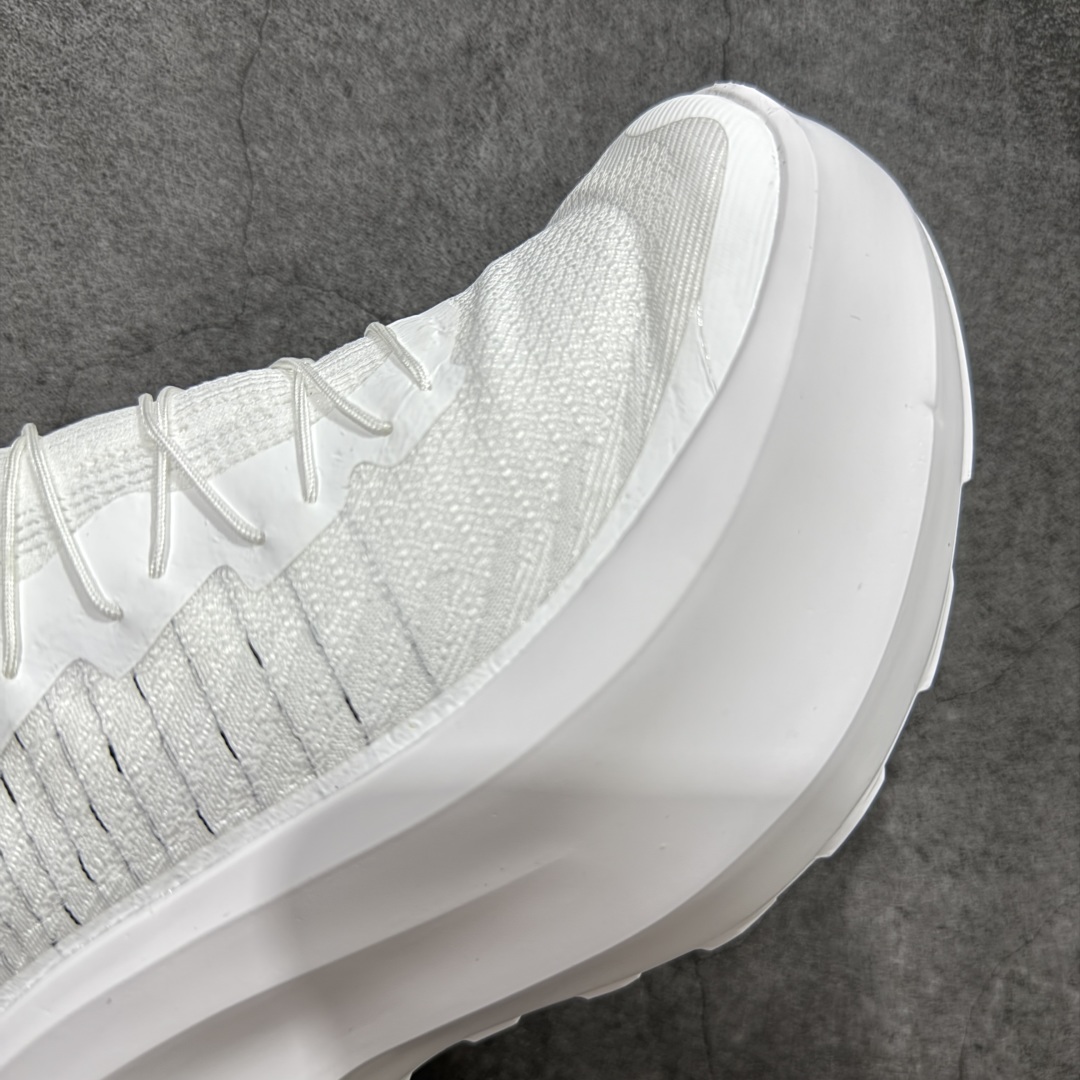 图片[6]-【莞产礼盒版】CDG x Salomon 萨洛蒙 联名款XT-6 系列 厚底 休闲 运动鞋 原版购入开发 做货 独立私模 原材料打造 一比一原版细节 延续品牌设计基因，融合简约的设计和实用的技术性 联名鞋款依旧是黑白简约配色，鞋身上的品牌字样也体现出极简主义的设计风格 搭配Contagrip 橡胶厚底鞋底设计，重新演绎的鞋面部分则以Pulsar Advanced袜套式轮廓替换了之前抽绳鞋带 并饰有网眼、抗撕裂材质鞋面、防水胶条以及尼龙拉环等细节 面料： 原版定制进口科技面料 内里： 原版进口透气网里 大底： 原版开模超轻发泡材质 底厚： 6.5CM 尺码：34-40（34 40订做不退换）-选品中心