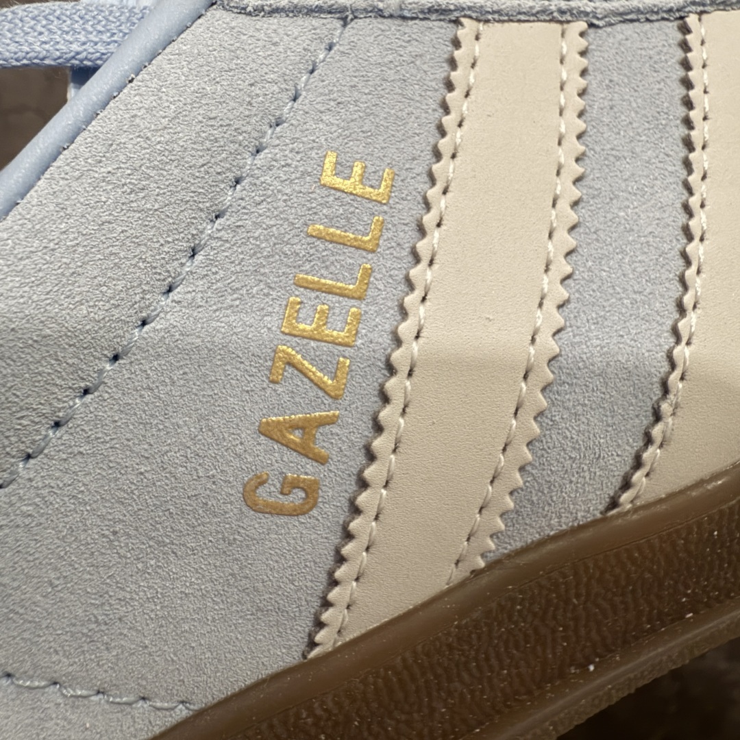 图片[3]-【XC/T版纯原】AD Original Gazelle Indoor Trainers 瞪羚室内鞋系列低帮复古百搭休闲运动德训风板鞋 JI2717 同价位中品质最佳 最优选择版本 原厂翻毛皮料 翻毛效果 卡色与原版无差别 正确半透大底 大底厚度质感比市面好很多 完美版型 实拍可感受 随意对比可匹敌任何价位品质 全套原纸板楦头开发 每道工序同步公司流程 确保原汁原味 中底原厂特供纳米纤维板 区别市面劣质纸板中底 原厂海玻璃鞋垫 中置乳胶足弓支撑垫 正确3/2横条宽版背胶 一比一鞋头弧度高度鞋身弧度 烫金亮度高频深浅同步原鞋 原厂港宝加持定型后跟R度完美 原厂高频磨具加持 Logo字体 凹凸明显 轮廓分明 描漆定位精准 三道杠为尖角45°锯齿状 高频立体感很强 区别圆形锯齿 已最大程度还原公司 欢迎对比 尺码：35.5 36 36.5 37 38 38.5 39 40 40.5 41 42 42.5 43 44 44.5 45-选品中心