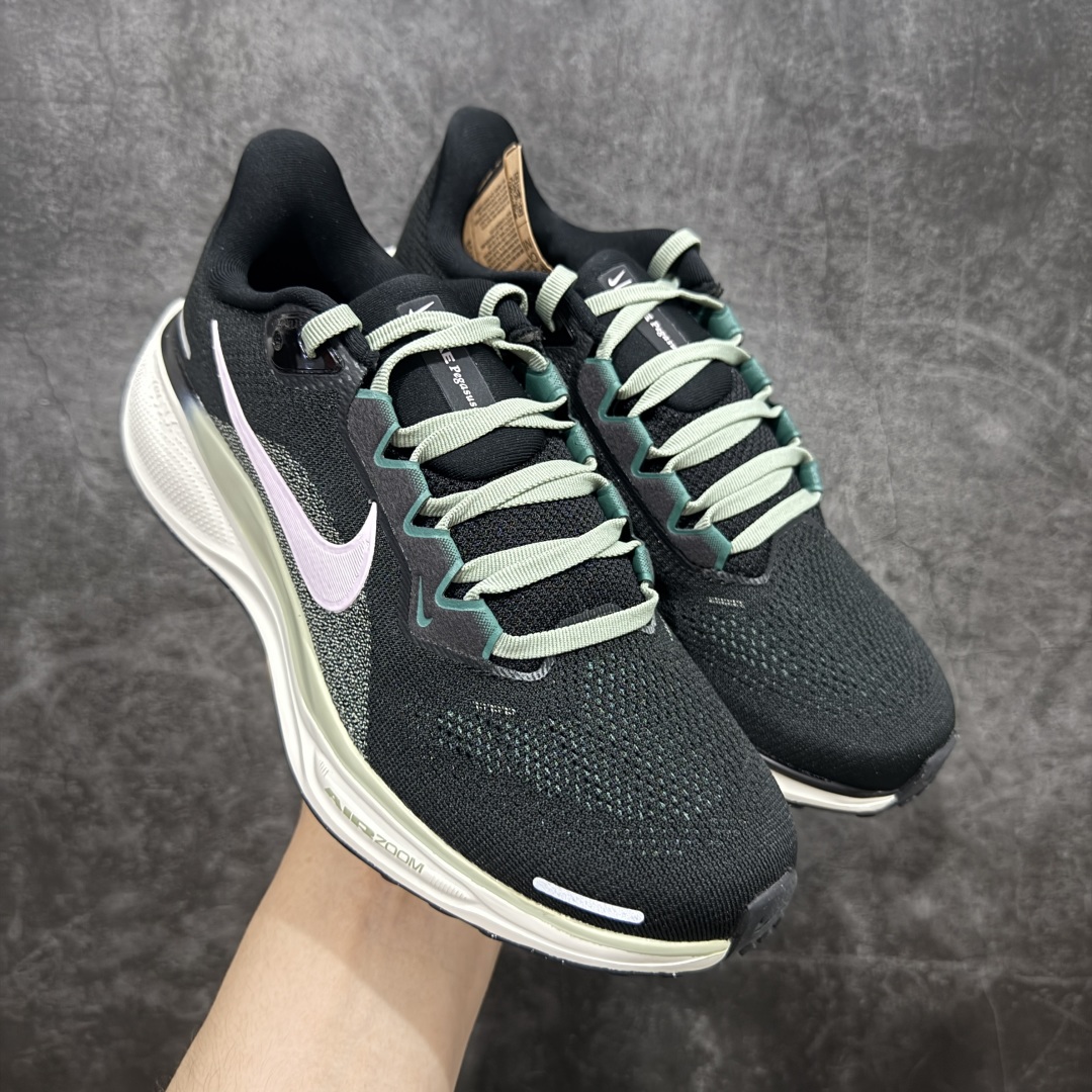 图片[18]-【XE纯原】Nike Air Zoom Pegasus 41 登月41代超级飞马系列马拉松跑步鞋 FD2722-100 平台专供 充正品质 之前未流通市场版本 内里嵌入定型海绵 中底搭载前Zoom+全掌React配置 全部原鞋开发打造 所有细节全部同步原版 全新一代拥有 Zoom Air 一如既往的稳定感和流畅感 鞋面采用工程网眼设计 为特定高热区域营造出色透气性 进一步增加鞋面的穿孔数量 让足部能够快速散热 中足搭配 Flywire 飞线 在高速运动时营造舒适稳定的贴合感 内置Zoon气垫加持 动力十足！ 尺码： 36 36.5 37.5 38 38.5 39 40 40.5 41 42 42.5 43 44 44.5 45 46-选品中心