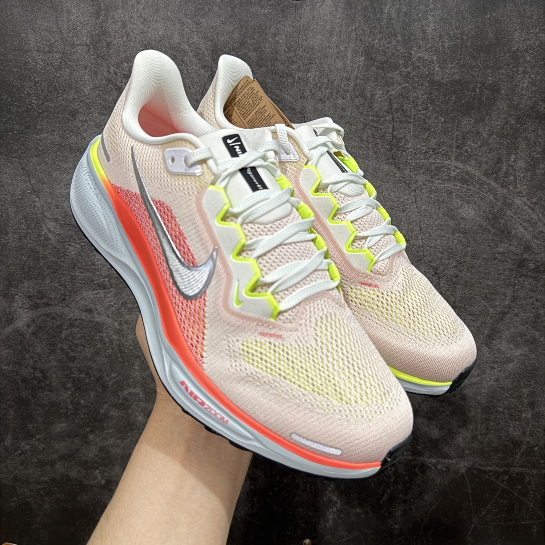 图片[2]-【XE纯原】Nike Air Zoom Pegasus 41 登月41代超级飞马系列马拉松跑步鞋 FD2722-100 平台专供 充正品质 之前未流通市场版本 内里嵌入定型海绵 中底搭载前Zoom+全掌React配置 全部原鞋开发打造 所有细节全部同步原版 全新一代拥有 Zoom Air 一如既往的稳定感和流畅感 鞋面采用工程网眼设计 为特定高热区域营造出色透气性 进一步增加鞋面的穿孔数量 让足部能够快速散热 中足搭配 Flywire 飞线 在高速运动时营造舒适稳定的贴合感 内置Zoon气垫加持 动力十足！ 尺码： 36 36.5 37.5 38 38.5 39 40 40.5 41 42 42.5 43 44 44.5 45 46-选品中心