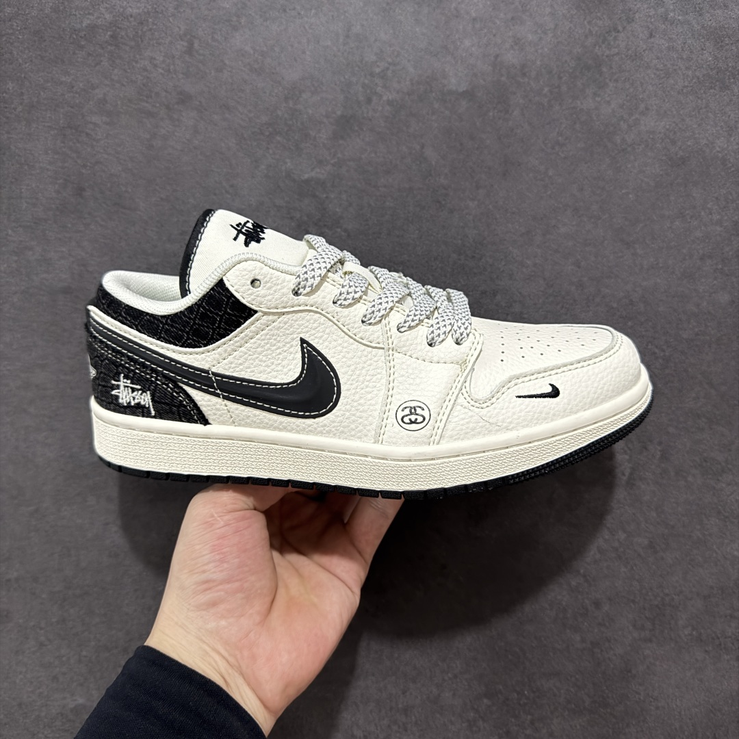 【定制版】Air Jordan 1 Low AJ1 乔1 斯图西 米黑帆布 高端定制 低帮复古篮球鞋 XS6086-561  #定制鞋盒 大厂纯原品质出货 超高清洁度 皮料切割干净无任何毛边 细节完美   尺码：36 36.5 37.5 38 36.5 39 40 40.5 41 42 42.5 43 44 44.5 45-选品中心