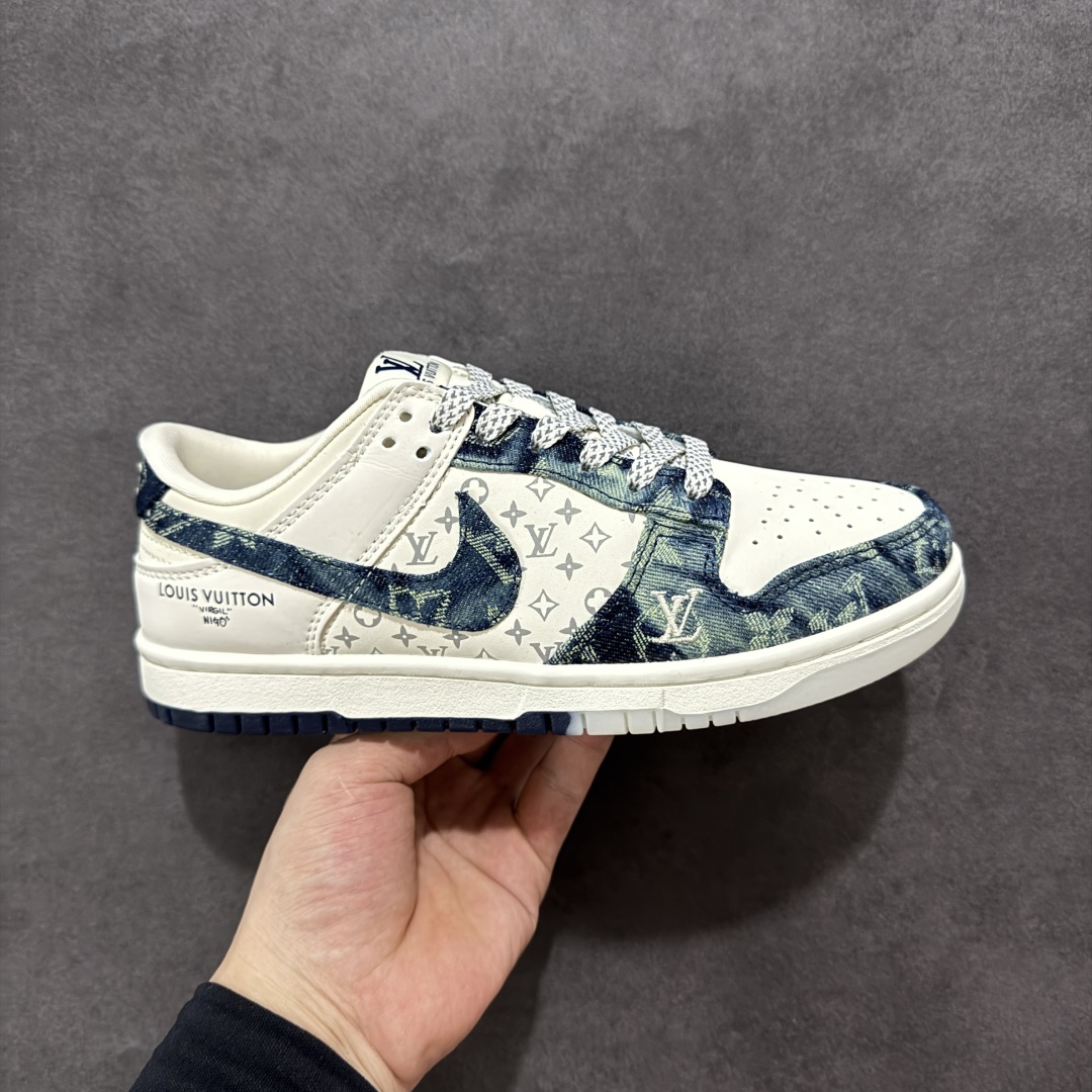【定制版】Nike SB Dunk Low LV联名 深蓝牛仔 周年高端定制 低帮休闲板鞋 #定制鞋盒 大厂纯原品质出货 超高清洁度 皮料切割干净无任何毛边 细节完美 货号:CH8311-288 尺码:36 36.5 37.5 38 36.5 39 40 40.5 41 42 42.5 43 44 44.5 45-选品中心